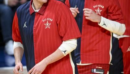 苏群：塞尔维亚&amp;德国是欧锦赛夺冠热门 东契奇的成绩得看队友发挥